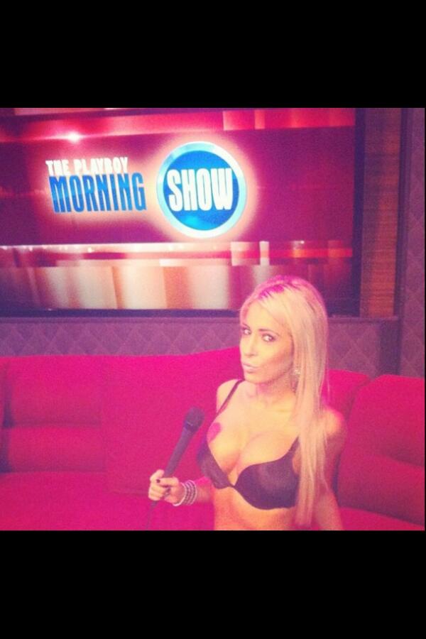 amberlyjohnsonx's tweet photo. On the Playboy Morning Show http://t.co/Y53NvjmHLS