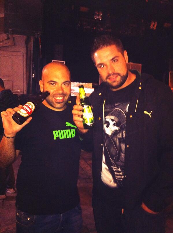 PozaIvan's tweet photo. Con el jefe alvaro herraz lopez http://t.co/WPbMIJD6Sd
