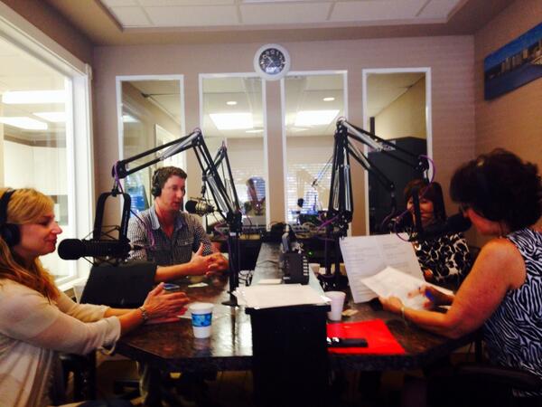 dhPRSRQ's tweet photo. Guest of Gail Shane &amp; Friends radio talk show early tis morning.  - http://t.co/14FxTK3CDs