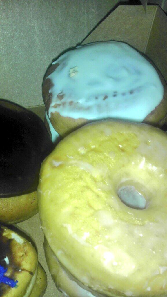 TwombleyVL's tweet photo. #yummy http://t.co/8rAO6b40Du