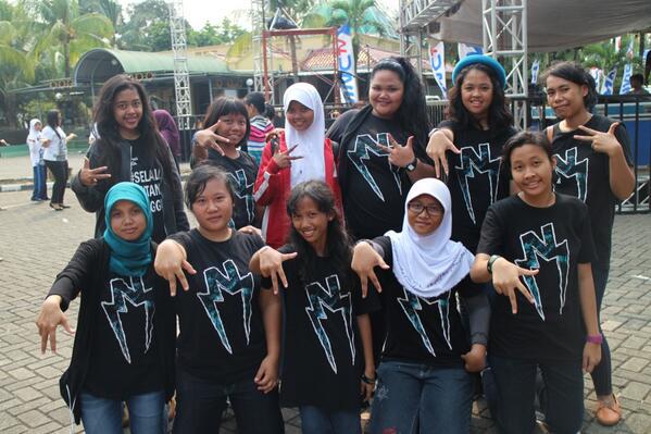 Siiska_susila's tweet image. RT @pol1e: #RNZ setelah GR #SBflashmob =) #semangattt