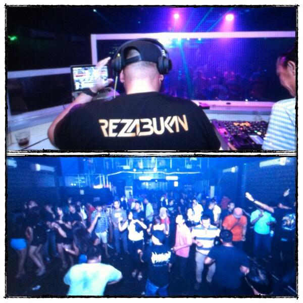 Rawkss...lets rock X1 bogor with <a href="/rezabukanasli/">Reza Bukan</a> @X_One_Bogor <a href="/Sapta1945MF/">Sapta Alfaraby</a> @chilarious <a href="/aben45G/">Aben</a>