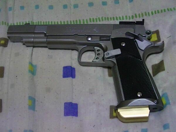 a3636642's tweet photo. 愛用の調教道具 http://t.co/3UHJL8u7F2