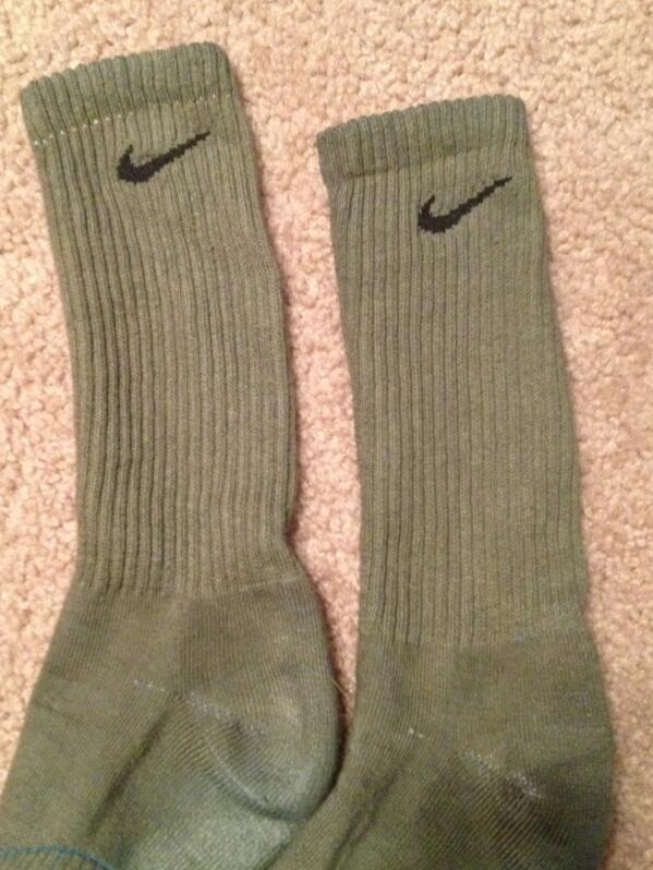 olive green nike socks