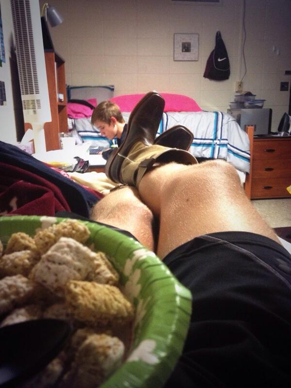 JacobTucker3's tweet photo. A normal night in College Station #howdy http://t.co/UhGQGMZz5c