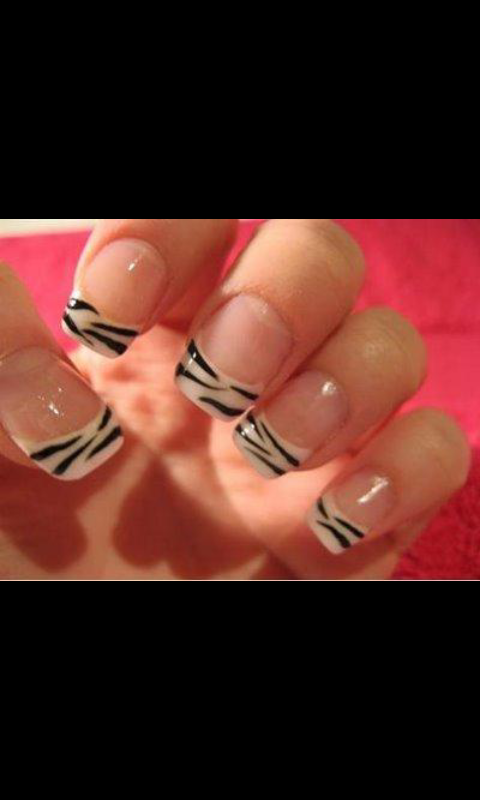ModaChicGenial's tweet photo. Uñas de #cebra http://t.co/ObgC2ErwC6