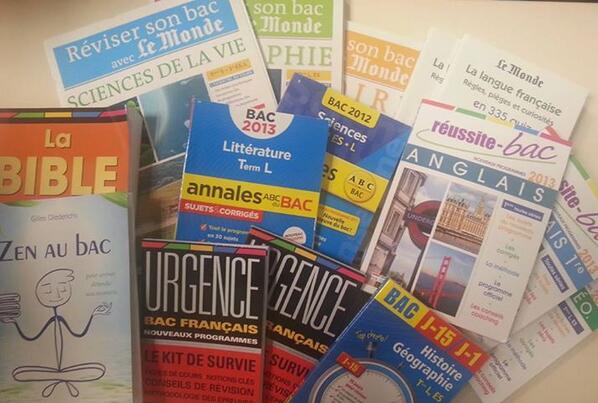 LivresetVous's tweet photo. Voici le premier don personnel pour l'association Livres et Vous ! Un grand merci à Mélina pour sa générosité ! http://t.co/1aeqotgGsn