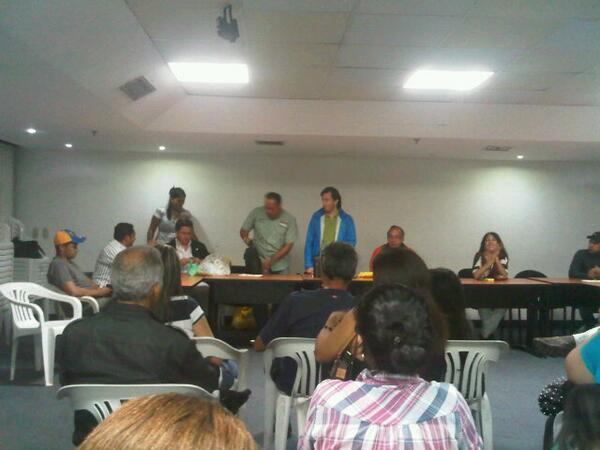 ramonmuchacho's tweet photo. RT @lauraviera: Hoy en nuestra acostumbrada reunión de organización del #ComandoSB #Chacao con @ramonmuchacho http://t.co/eXzclEeNkc