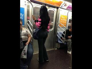 LloydCreep's tweet photo. Subway booty http://t.co/tC2KkLDPe8