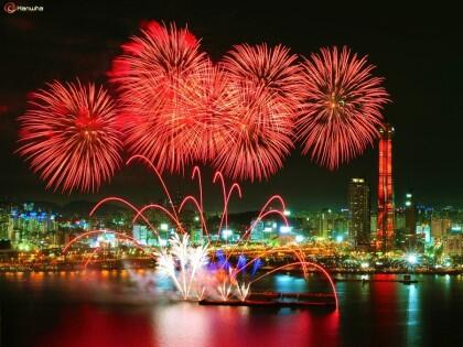 진난 주말 서울 가다왔음..여의도 불꽃축제를 보러 갔는데 사람이 너무 많아서 교통이 완전히 봉괴했음..와우 ..그래도 재미있었어요.