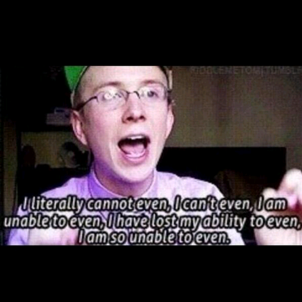 JulietaChape's tweet image. Me right now #endlesshomework