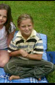 lucyypurdon's tweet photo. Happy, happy birthday @GinaKeyser. I love you so much! ♥♥♥ http://t.co/hnXySdjU75