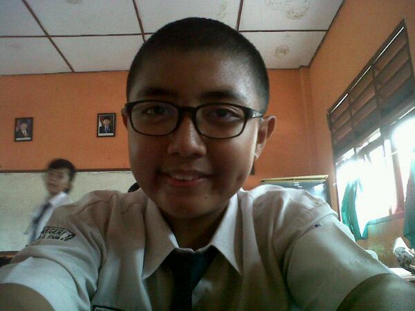 nadia_chuby's tweet photo. Daffa ^_^ @daffa28ghifarri http://t.co/54cQkuiGse