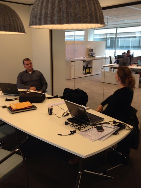 Erleyne's tweet photo. Laatste voorbereidingen #transitie13 bij HQ #pinkroccade met @loesvanheek en patrick http://t.co/zCz6cckGCV
