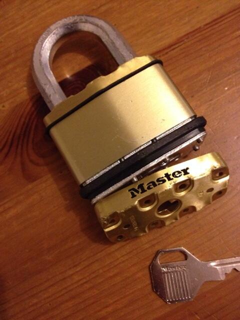 VideoPoster's tweet image. Second time this padlock disintegrates by itself again. Not very happy @bunnings. #masterlocks