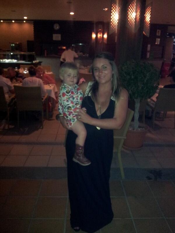 SibMcChild's tweet photo. Holiday times with my big princess http://t.co/oWrFx3t0AO