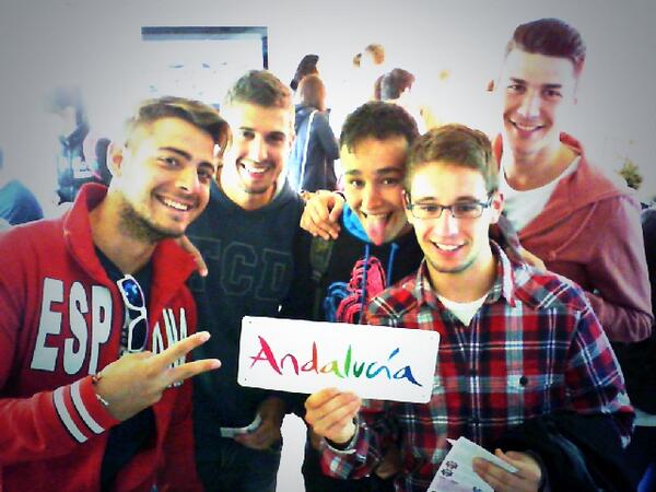 JaviPerezFdez's tweet photo. En el #AndalucíaOT13 de #LeonEsp con @danisq03 @David89PG @hectorpower88 y @AdrinLlamazares http://t.co/DQZ94hXSwP