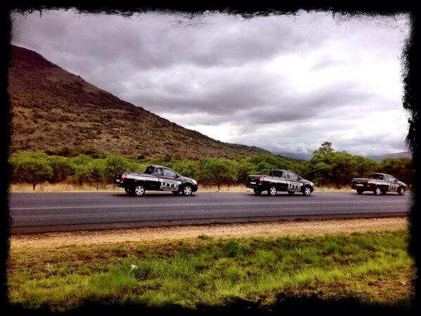 lifelovelenses's tweet image. Super excited ! RT @louis_bolton: #uteforce rolling onwards to Mpumalanga for #dreamfieldsproject