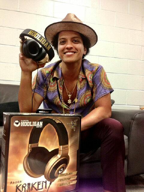 Bruno Mars tweet media
