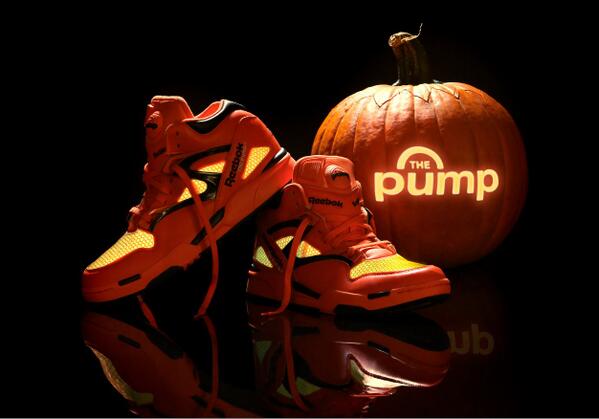 ReebokHoops's tweet photo. A sneak peek at a Halloween treat for all you #sneakerheads: Pump Omni Lite “Pumpkin” drops 10/25. http://t.co/br0NvLenMK
