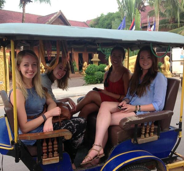 G_punpun's tweet photo. On the tuk tuk to new hope #tm#embrace http://t.co/5pPyRwSXte