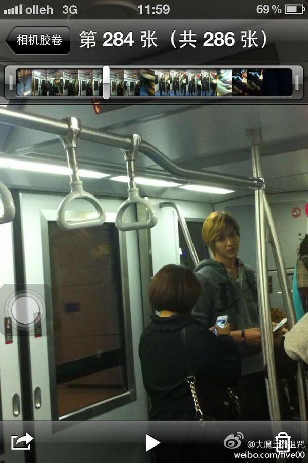 KrisFanboard's tweet photo. พี่คริสสูงไปค่ะ!!! 55~ และก็หล่อมากด้วย~-///-
121027[FANTAKEN]- KRIS Incheon and Nanjing Airport (Picspam)
Cr:tive00 http://t.co/NJqtrYLb0S