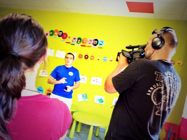 De nuevo en la tele! Hoy hablamos de nuestra nueva app <a href="/BabyNotez/">BabyNotez</a> Lo cuenta nuestro socio <a href="/JRSubiran/">JRSubiran</a>