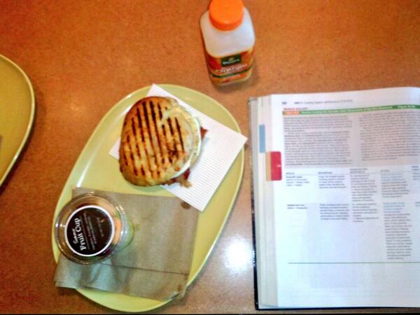 EsssGeeee's tweet image. What my morning is consisting of..... #BeforeClass