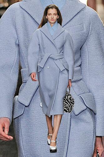 CDNetworkNY's tweet photo. Featured on @Refinery29, #CARVEN Fall 2013 coat! http://t.co/KIBRuoXWRO http://t.co/VOK3Lkpmil