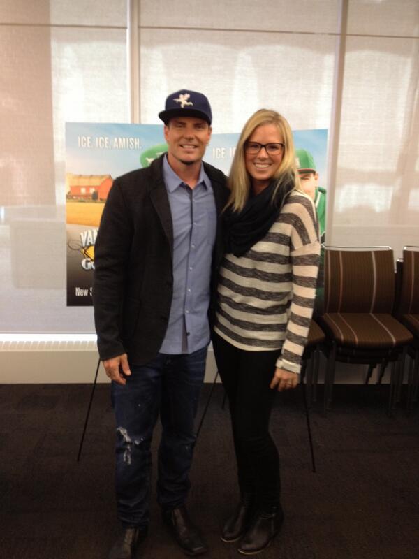 ElspethMalcolm's tweet photo. Yo, VIP, Let's kick it! #IceIceAmish #VanillaIce #VanillaIceGoesAmish #lovemyjob http://t.co/XPbtBrk8sq
