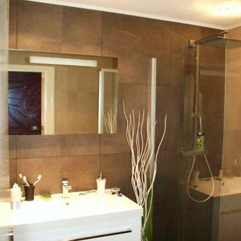 La salle de bain de neoman, à découvrir sur metamorphouse  metamorphouse.fr/Pieces/Salle-d…