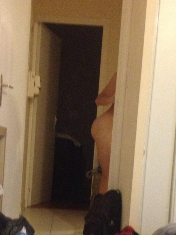 BrendanC29's tweet photo. Bien le petit boul #CulDeBlack http://t.co/tc7qf6vvze