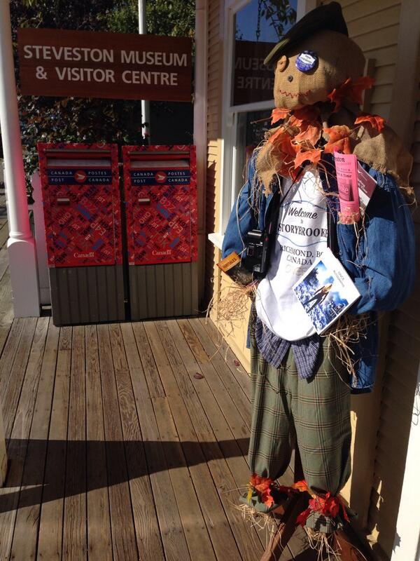 javva's tweet photo. Meet Carl! @VisitRichmondBC @TourismEd #scarecrowcrawl #Halloween2013 #Storybook http://t.co/BjQMyNbE39