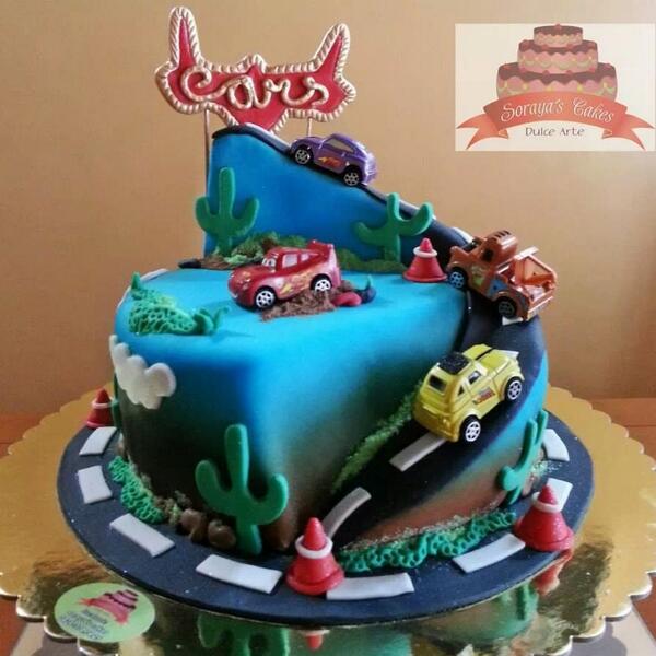 SorayasCakes's tweet photo. Endulzando corazones...! :) http://t.co/COiHWBK9J4