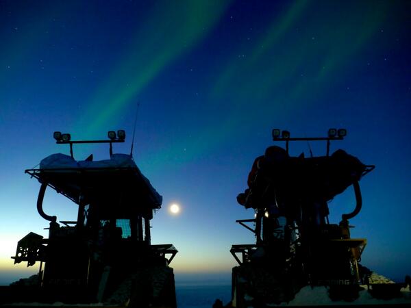 IanPrickett's tweet image. Just when you think all the fun of the day is over, a cheeky little aurora dancing for us! #coldestjourney