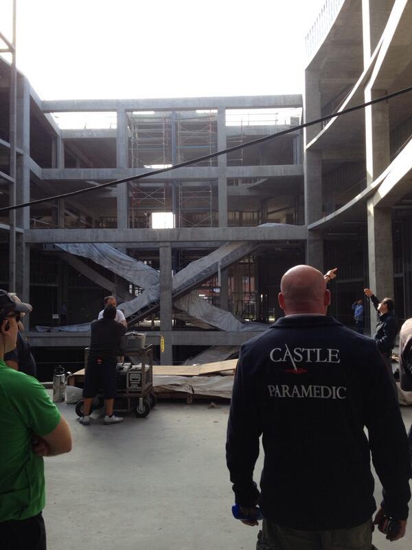 6x03 "NEED TO KNOW" Post-ep BTS pics and Tweets BWFkB29CYAAXFWn