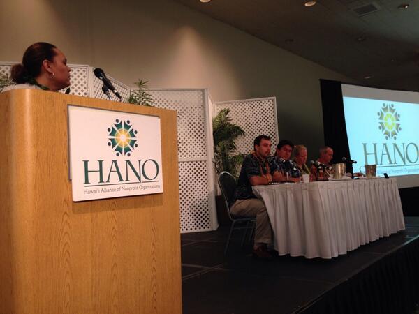 EPIPHawaii's tweet photo. Facilitating a session on Bridging the Gap b/w Funders &amp; Grantees: Value of Alignment &amp; Communication #HANO http://t.co/J84YhMUNQE