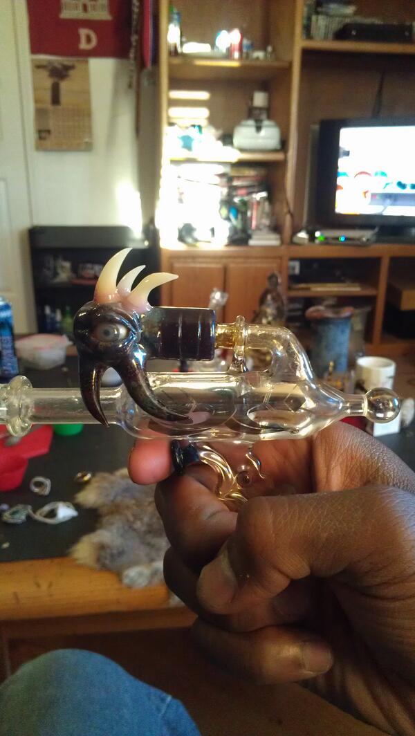 ExtraTruthful's tweet photo. Zap zap #heady #burrrr #talkshitgetzapped #BANGERZ #thc #concentrate #boompow http://t.co/xxEEMLgAnN