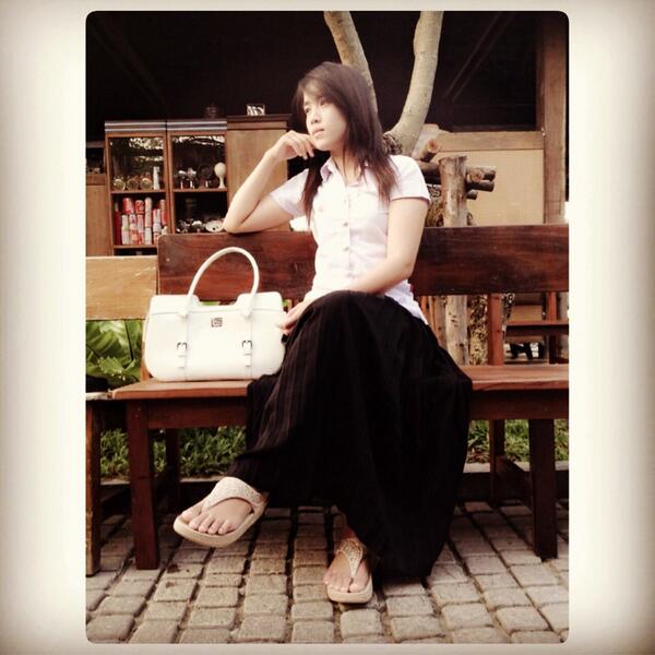 kaningying's tweet photo. คิดถึง ยังคิดถึง http://t.co/gXOw9rVk78