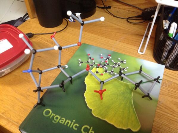 Warnky10's tweet photo. You know o chem is getting out of hand when you start constructing cocaine molecules to pass the time... http://t.co/H5qAagwCsX
