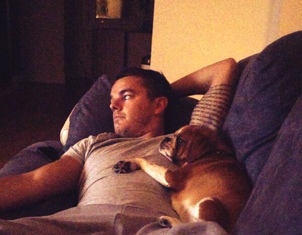 RJTaylz's tweet image. Looks comfy our Melv like! #puggled