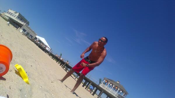 CesarMateo22's tweet photo. En playa http://t.co/Hv4Bv5B2uS