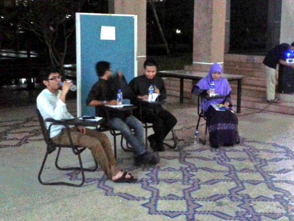 IForsis's tweet photo. Sedang berlangsung. Dialog SRC-Mahasiswa. Jupe di HS Square. @SRCIIUM @aspirasiuiam @WUFIUIAM @IIUMOnline @IIUMD http://t.co/LUYQBOOfK0