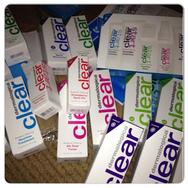 hello_bees's tweet photo. #dermalogica #clearstart IT'S HERE!! Teenagers your sad skin days are over! #skincare #teen #teenager #acne http://t.co/gyoGv3fUXe