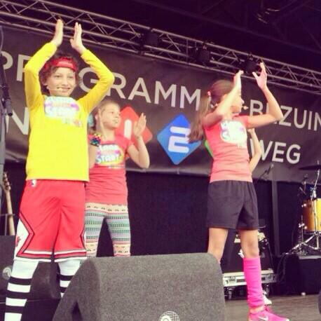 Het Koor treedt vandaag op bij de demonstratie tegen de bezuinigingen op het Malieveld in Den Haag. #niet123weg