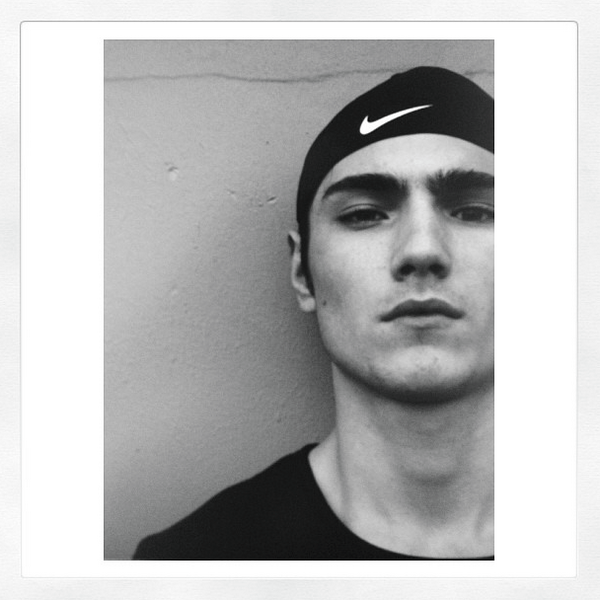 GritMagazine1's tweet photo. Witness the fitness:Dixon @models_1 Behind the scenes of @Bella_Kavanagh and #Wintervandenbrink shoot for Grit @Nike http://t.co/zNPr0vLBF1