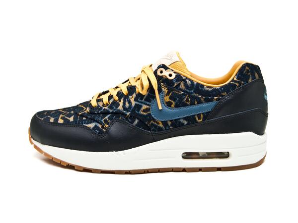 Nike Air Max 1 PRM
Black/Dark Armory Blue/Gold Suede
€140,-