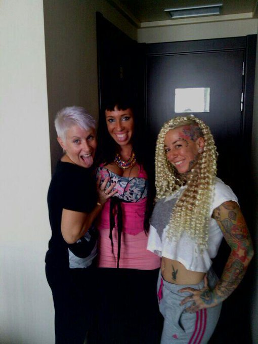 Ya en buena compa&ntilde;ia en el hotel ;) http://t.co/mXvvAXSqyI