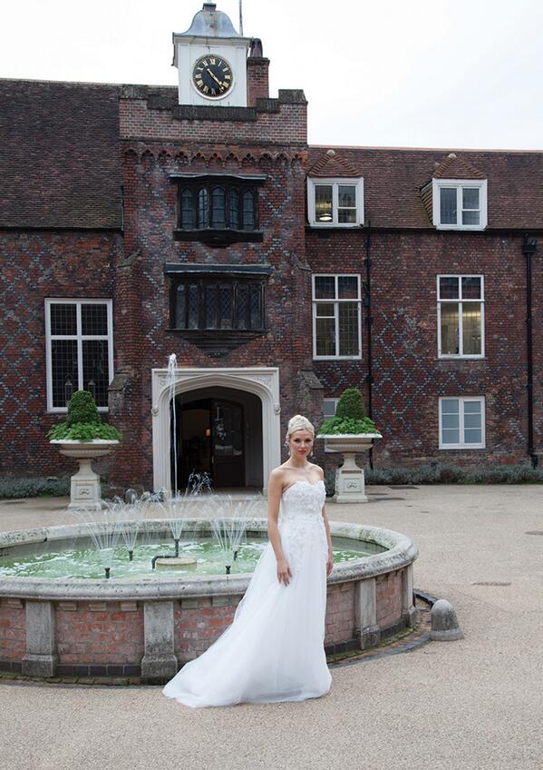 Beautiful setting at ‏@FP_Celebrations for our recent bridal shoot! @takethepictures #fulhampalace #WeddingWednesday