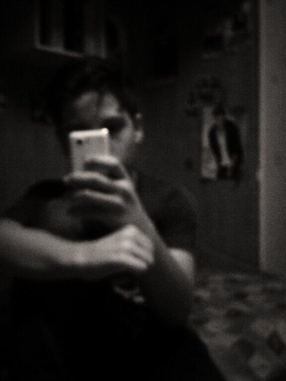 HempyreLlain tweet picture